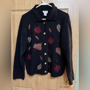 Black Leaf Pattern Cardigan with Wooden Buttons